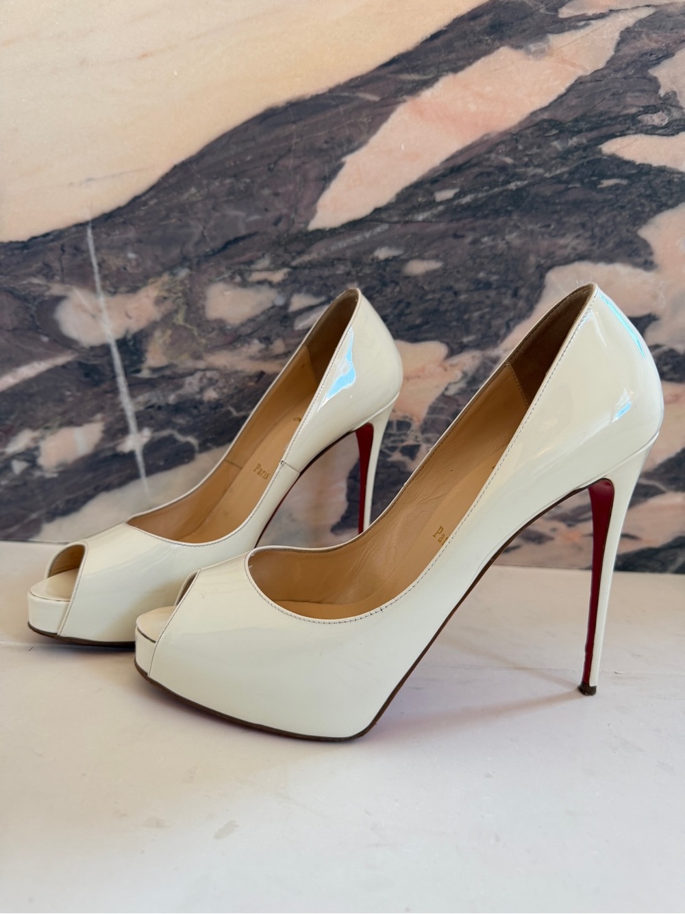 Christian Louboutin White Patent Very Prive heels EU 40 US 10 (fit like 9) - Picture 4 of 13